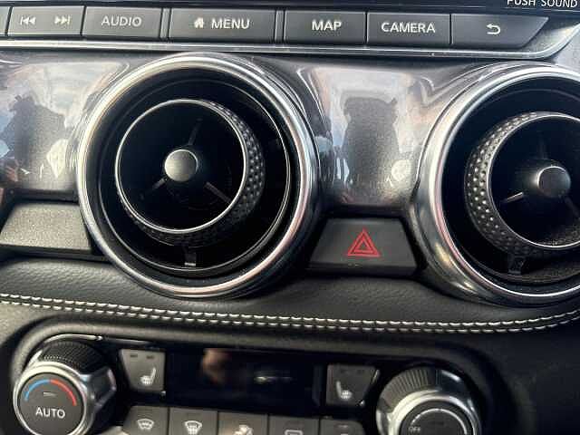 Nissan Juke 1.0 DiG-T 114 Tekna 5dr