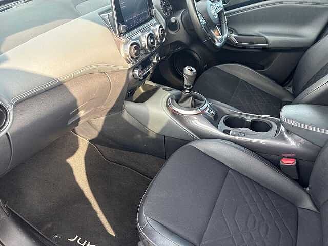 Nissan Juke 1.0 DiG-T 114 Tekna 5dr