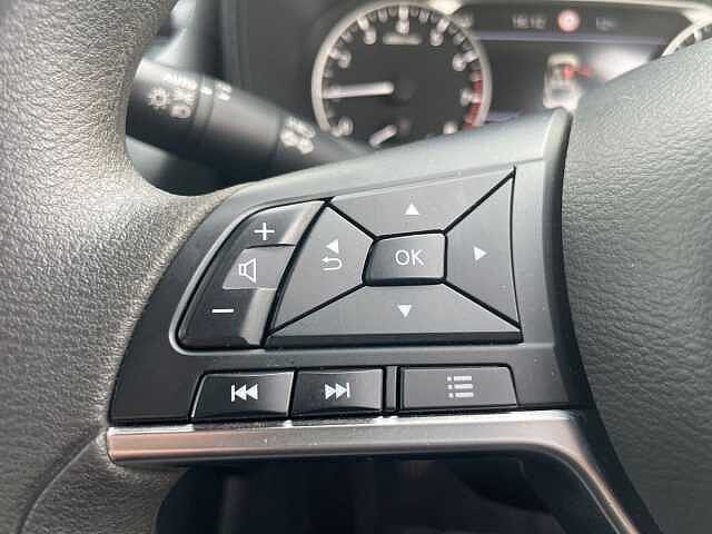 Nissan Juke 1.0 DiG-T Acenta Premium 5dr